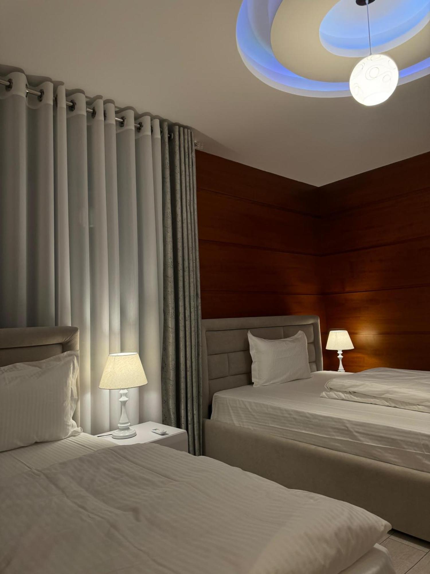Sun Tower Luxury Suite-View From Of Tirana Center Exterior foto